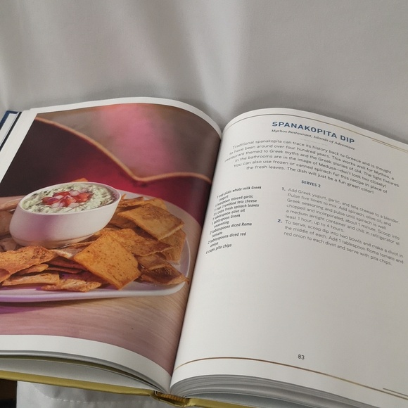 Brand New Unofficial Universal Theme Parks Hardcover Cookbook with Colour Photos - Picture 5 of 5